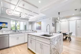 565 Fairway Terrace, Naples, FL 34103 - Photo 6