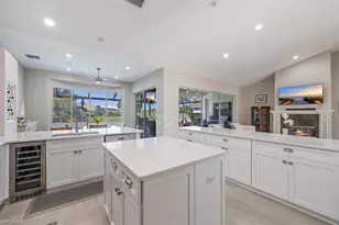 537 Wedgewood Way, Naples, FL 34119 - Photo 8