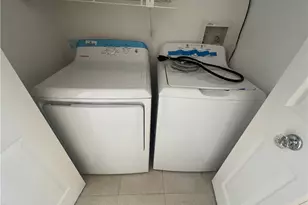 1275 Wildwood Lakes Blvd, Naples, FL 34104 - Photo 14