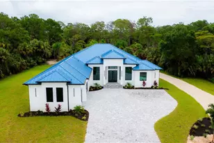 522 17th St SW, Naples, FL 34117 - Photo 1