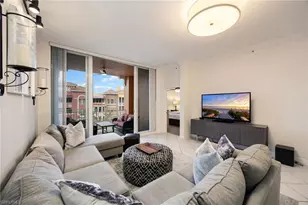 410 Bayfront Pl, Naples, FL 34102 - Photo 2