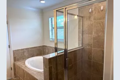 9227 Shadow Oak Ln, Naples, FL 34120 - Photo 16