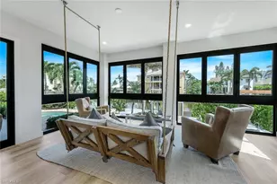 155 Heron Ave, Naples, FL 34108 - Photo 8