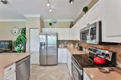 5105 Cedar Springs Dr #101, Naples, FL 34110 - Photo 6