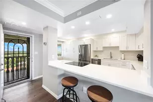 5501 Heron Point Dr, Naples, FL 34108 - Photo 6