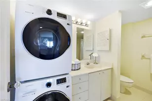 5501 Heron Point Dr, Naples, FL 34108 - Photo 14