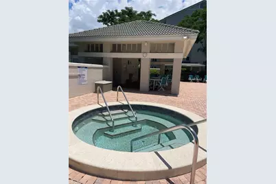 900 Arbor Lake Dr #9-501, Naples, FL 34110 - Photo 2