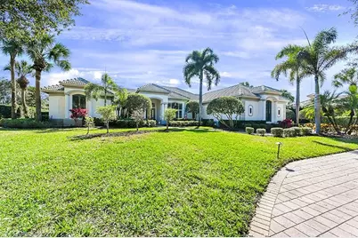 11234 Five Oaks Ln, Naples, FL 34120 - Photo 2