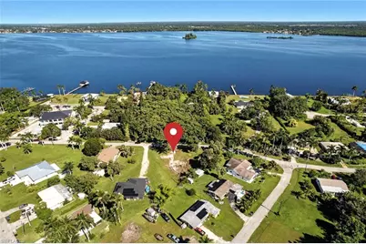 4364 Cypress Ln, Fort Myers, FL 33905 - Photo 8