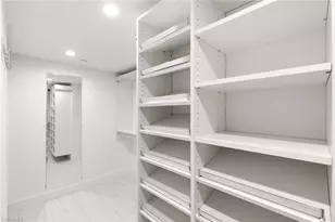 4251 Gulf Shore Blvd N, Naples, FL 34103 - Photo 26