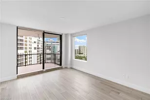 4251 Gulf Shore Blvd N, Naples, FL 34103 - Photo 28