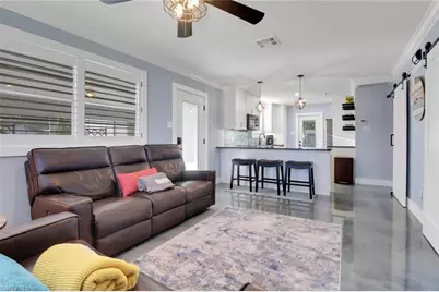 9804 Montana Ct, Bonita Springs, FL 34135 - Photo 8