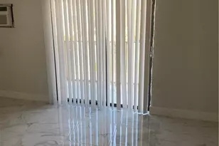 830 Wiggins Pass Rd, Naples, FL 34110 - Photo 4