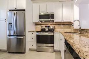 1044 Woodshire Ln, Naples, FL 34105 - Photo 2