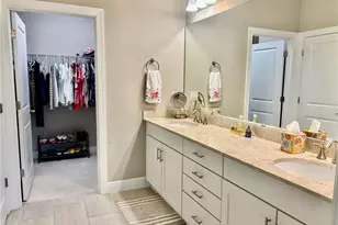 15148 Palmer Lake Cir, Naples, FL 34109 - Photo 6