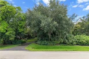 5247 Cherry Wood Dr, Naples, FL 34119 - Photo 28