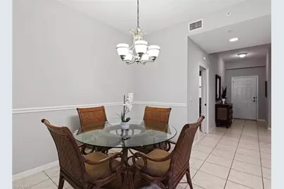 470 Launch Cir #V303, Naples, FL 34108 - Photo 4