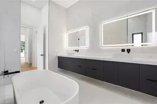 1248 13th Ave N, Naples, FL 34102 - Photo 16