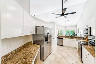 589 Lambton Ln, Naples, FL 34104 - Photo 8