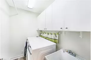 589 Lambton Ln, Naples, FL 34104 - Photo 18