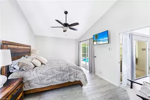 589 Lambton Ln, Naples, FL 34104 - Photo 12