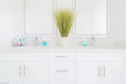 1137 NE 4 Ave, Cape Coral, FL 33909 - Photo 24