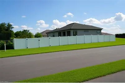 1137 NE 4 Ave, Cape Coral, FL 33909 - Photo 4