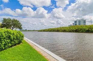 25 Bluebill Ave, Naples, FL 34108 - Photo 40