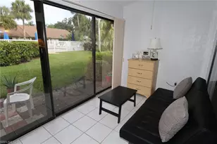 10805 Queen Anne Ln, Naples, FL 34109 - Photo 18