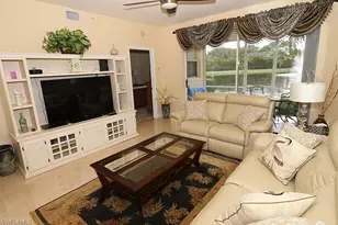 3250 Cypress Glen Way, Naples, FL 34109 - Photo 4