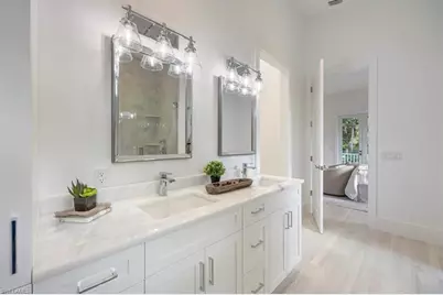 1041 20th Ave NE, Naples, FL 34120 - Photo 12