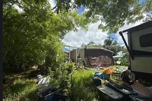 12660 Water Ln, Fort Myers, FL 33908 - Photo 4