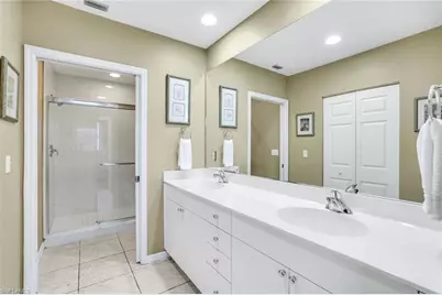 460 Launch Cir #202, Naples, FL 34108 - Photo 12