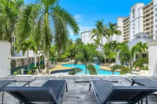 460 Launch Cir, Naples, FL 34108 - Photo 2