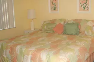 4210 Looking Glass Ln, Naples, FL 34112 - Photo 6