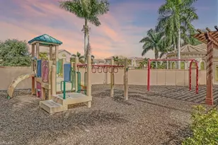 1465 Serrano Cir, Naples, FL 34105 - Photo 18