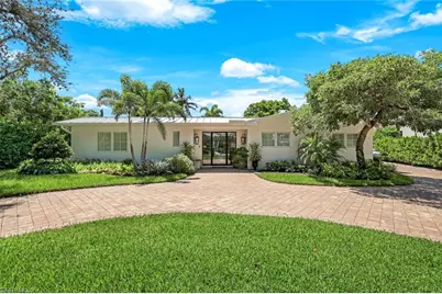 642 6th Ave N, Naples, FL 34102 - Photo 2