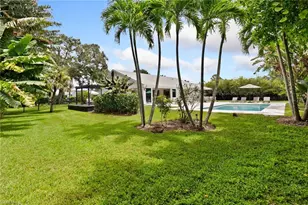 1200 Cypress Woods Dr, Naples, FL 34103 - Photo 40