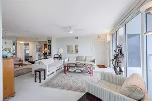 5501 Heron Point Dr, Naples, FL 34108 - Photo 6