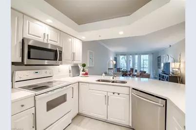 1016 Manor Lake Dr, Naples, FL 34110 - Photo 10