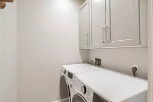 1016 Manor Lake Dr, Naples, FL 34110 - Photo 18