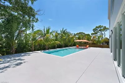 1135 Bluebird Ave, Marco Island, FL 34145 - Photo 14