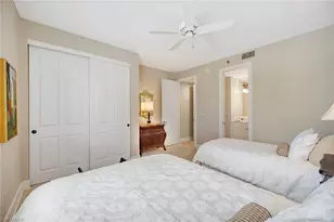 1004 5th St S, Naples, FL 34102 - Photo 30