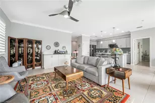 6916 Avalon Cir, Naples, FL 34112 - Photo 10