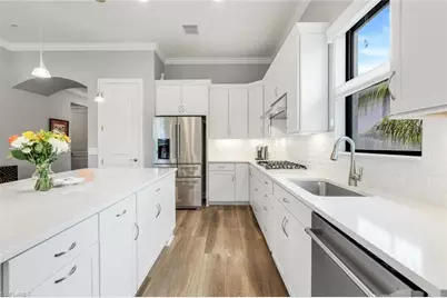 9721 Everglades Dr, Naples, FL 34120 - Photo 14