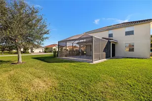 2575 Laurentina Ln, Cape Coral, FL 33909 - Photo 30