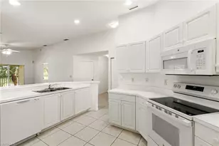 12340 Notting Hill Ln, Bonita Springs, FL 34135 - Photo 12