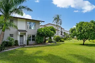 1080 Cypress Way E, Naples, FL 34110 - Photo 40