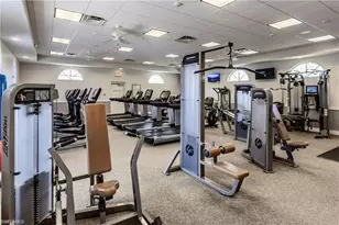 818 Grafton Ct, Naples, FL 34104 - Photo 22