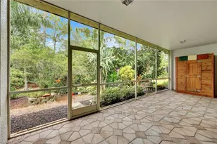 818 Grafton Ct, Naples, FL 34104 - Photo 10